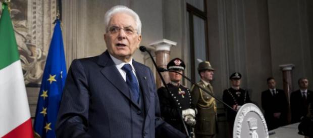Mattarella dopo il secondo giro di consultazioni Mattarella dopo il secondo giro di consultazioni