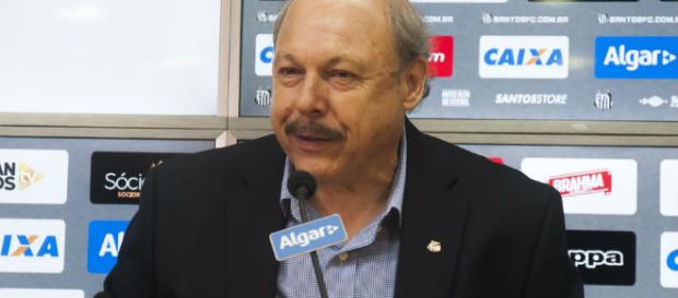 Santos mantém reformulação, e mais um nome deve deixar a Vila Belmiro Santos mantém reformulação, e mais um nome deve deixar a Vila Belmiro