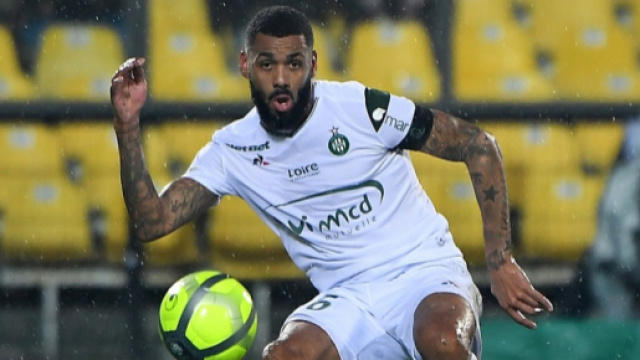Metz-ASSE: Une première délicate pour Yann M'Vila - bfmtv.com