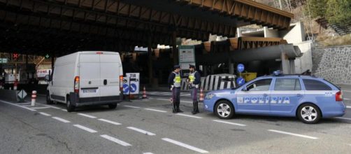 Il furgone Mercedes fermato al traforo del Monte Bianco con a bordo due chili di tritolo.