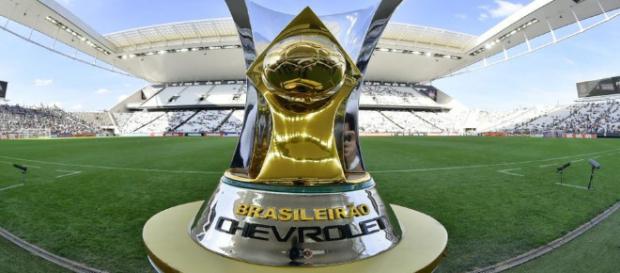 Cruzeiro e Grêmio abrem o Brasileirão Cruzeiro e Grêmio abrem o Brasileirão