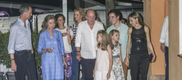 La Familia Real en imagen de archivo La Familia Real en imagen de archivo