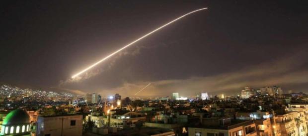 Missili su Damasco durante attacco di questa notte Missili su Damasco durante attacco di questa notte