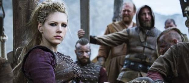 Personagem Lagertha, da série ''Vikings'' Personagem Lagertha, da série ''Vikings''