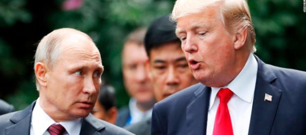 Vladimir Putin accusato di aver favorito Assad e le armi chimiche. Vladimir Putin accusato di aver favorito Assad e le armi chimiche.