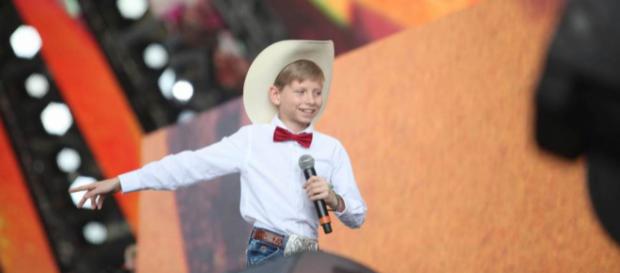 Yodeling Kid, Mason Ramsay singing Yodeling Kid, Mason Ramsay singing