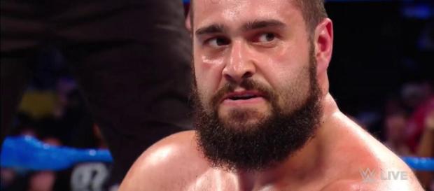 'Día de Rusev' eliminado en Arabia Saudita. 'Día de Rusev' eliminado en Arabia Saudita.