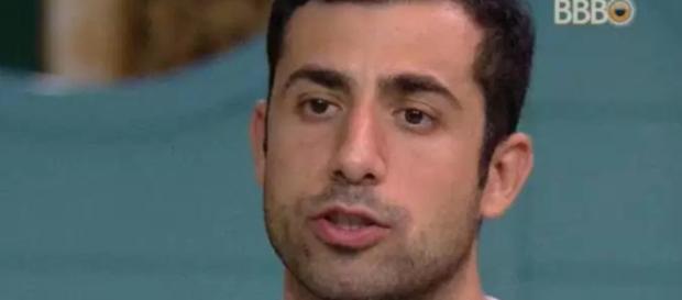 Favorito a vencer o 'BBB 18', Kaysar teve história que lembra até os filmes mais complexos. Favorito a vencer o 'BBB 18', Kaysar teve história que lembra até os filmes mais complexos.