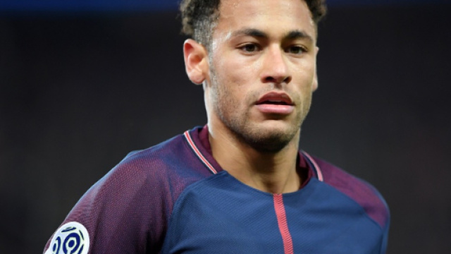 Neymar invite la France à son tournoi - bfmtv.com