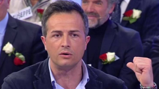 Uomini e Donne: il passato di Riccardo viene a galla