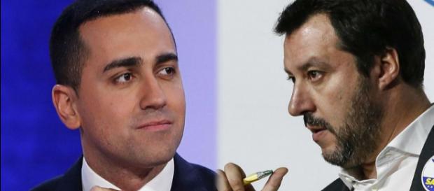 LIVE trattative governo: Di Maio lancia l'ultimatum a Salvini LIVE trattative governo: Di Maio lancia l'ultimatum a Salvini