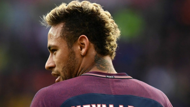Mercato : Neymar s'&eacute;loigne du Real Madrid... et du PSG ?