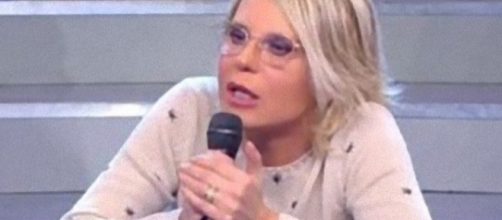 Uomini e Donne, Maria De Filippi perde le staffe.