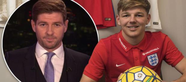 Bobby es un jugador clave para el Liverpool. Bobby es un jugador clave para el Liverpool.