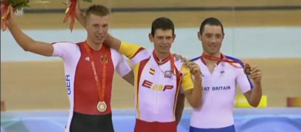 Nuevo escándalo de dopaje en el ciclismo español Nuevo escándalo de dopaje en el ciclismo español