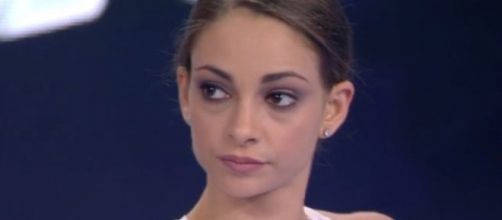 Gossip Amici 17: Valentina saluta il serale? Se non recupera, sarà sostituita.