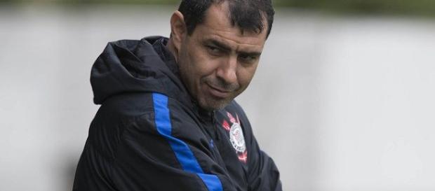 Jogador teve poucas oportunidades com Carille Jogador teve poucas oportunidades com Carille