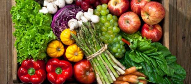 Las frutas y verduras son indispensables en la dieta Las frutas y verduras son indispensables en la dieta