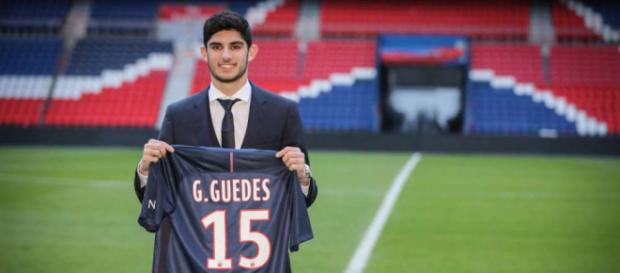 Un joueur prêté par le PSG pourrait être vendu 40 millions d'euros lors du mercato ! Un joueur prêté par le PSG pourrait être vendu 40 millions d'euros lors du mercato !