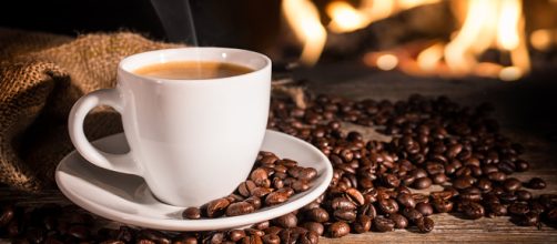 Caffè e caffeina: benefici e rischi per la salute