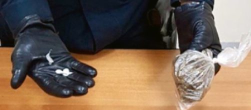 Droga in casa: arresti a Pomigliano d'Arco e Camposano, nel napoletano