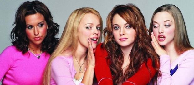 Em Meninas Malvadas (2004) as amigas não são tão amigas assim. Em Meninas Malvadas (2004) as amigas não são tão amigas assim.