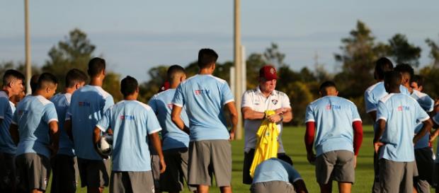 Fluminense apresentará reforços na semana que vem e pretende fechar elenco antes da parada para a Copa Fluminense apresentará reforços na semana que vem e pretende fechar elenco antes da parada para a Copa