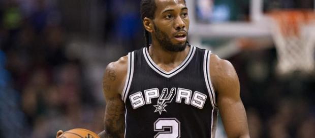 Kawhi Leonard será bajado por tiempo indefinido por lesión. Kawhi Leonard será bajado por tiempo indefinido por lesión.