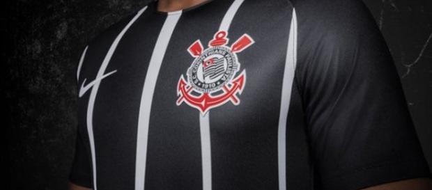 O jogador ainda pode vestir a camisa do Timão O jogador ainda pode vestir a camisa do Timão
