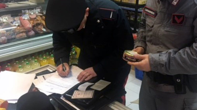 100 chilogrammi di cibo sequestrati a Marigliano (NA)