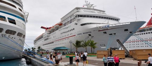 Carnival cruise ship in Puerto Rico. (Image credit - Chris Gent, Wikimedia Commons)