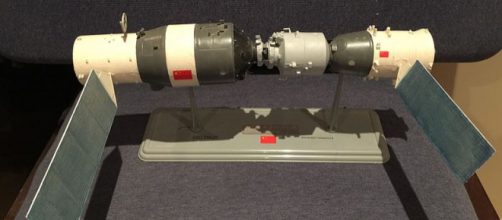 Model of the Chinese Tiangong Shenzhou space station combination (Image credit – Leebrandoncremer, Wikimedia Commons)