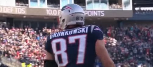 Rob Gronkowski has had about enough of the 'Patriot Way' [Image via WilsonGTS12 / YouTube Screencap]