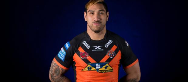 El deportista, Jesse Sene-Lefao. - castlefordtigers.com El deportista, Jesse Sene-Lefao. - castlefordtigers.com