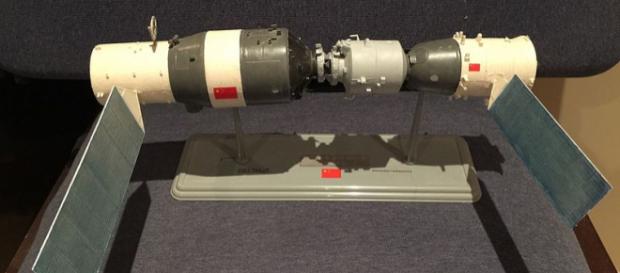 Model of the Chinese Tiangong Shenzhou space station combination (Image credit – Leebrandoncremer, Wikimedia Commons) Model of the Chinese Tiangong Shenzhou space station combination (Image credit – Leebrandoncremer, Wikimedia Commons)