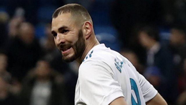 Mercato : L'offre incroyable qui éloigne Benzema du Real Madrid !