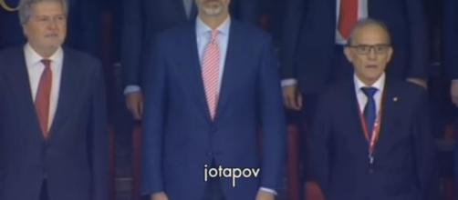 Polémica por la corbata de Felipe VI