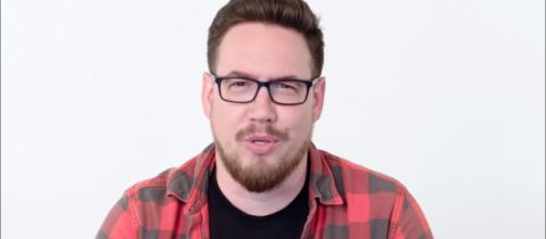 Ben Brode announces that he will be leaving Blizzard [Image via WIRED/ YouTube screeshot]