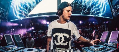 El famoso DJ sueco Avicii anuncia su retirada del mundo de la ... - com.ni