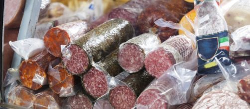 Salame al supermercato contaminato