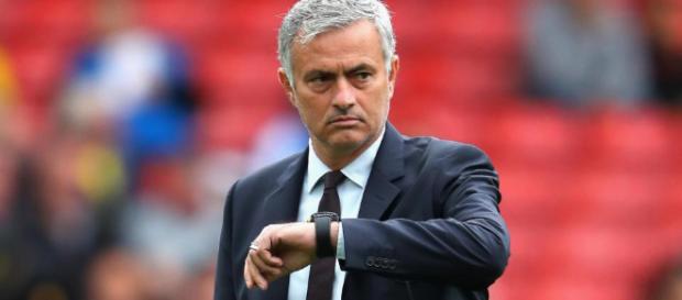 Is Jose Mourinho planning to switch back to the 4-3-3 formation? - thefalse9.com Is Jose Mourinho planning to switch back to the 4-3-3 formation? - thefalse9.com