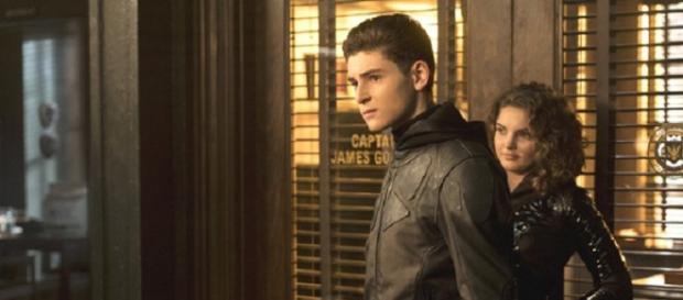 Revelaciones adelante para Episodio 19 de Gotham Season 4, llamado "To Our Deaths and Beyond". Revelaciones adelante para Episodio 19 de Gotham Season 4, llamado "To Our Deaths and Beyond".