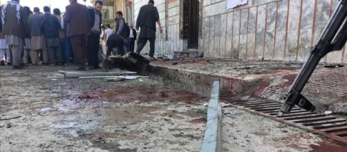Al menos 48 muertos en un ataque suicida en Kabul