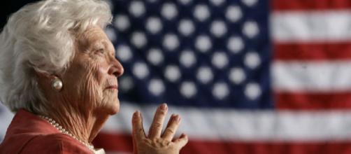 US VIPs Pay Tribute to Barbara Bush - voanews.com