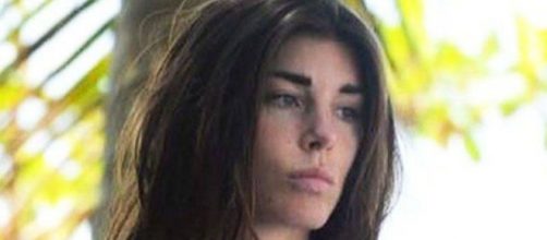 Bianca Atzei: 'operata d'urgenza al cuore'