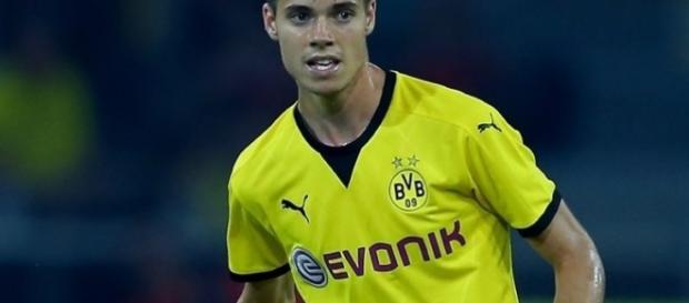 El Barcelona se interesa en el jugador del Dortmud. El Barcelona se interesa en el jugador del Dortmud.