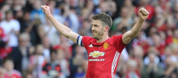 Manchester United reemplazara a su mediocampista. Manchester United reemplazara a su mediocampista.