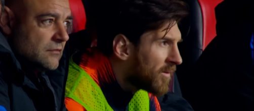 Lionel Messi on the bench at Celta. [image source: Raheem Comps 2/YouTube]