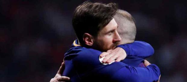 Leo Messi com o amigo Andres Iniesta Leo Messi com o amigo Andres Iniesta