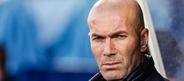 Mercato : Le Real Madrid tranche sur l'avenir d'un cadre ! Mercato : Le Real Madrid tranche sur l'avenir d'un cadre !
